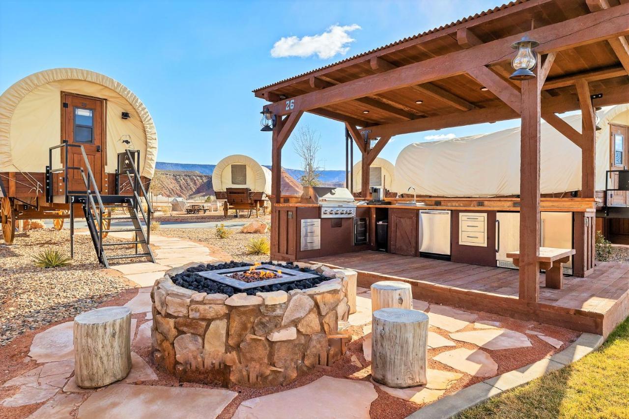 Zion White Bison Glamping & Rv Resort Virgin Eksteriør billede