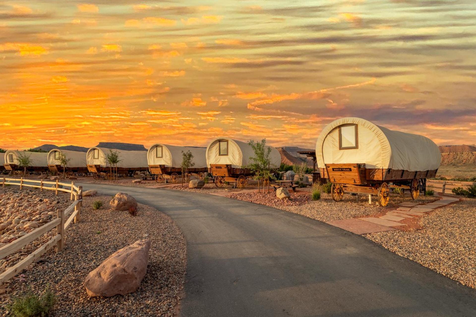 Zion White Bison Glamping & Rv Resort Virgin Eksteriør billede