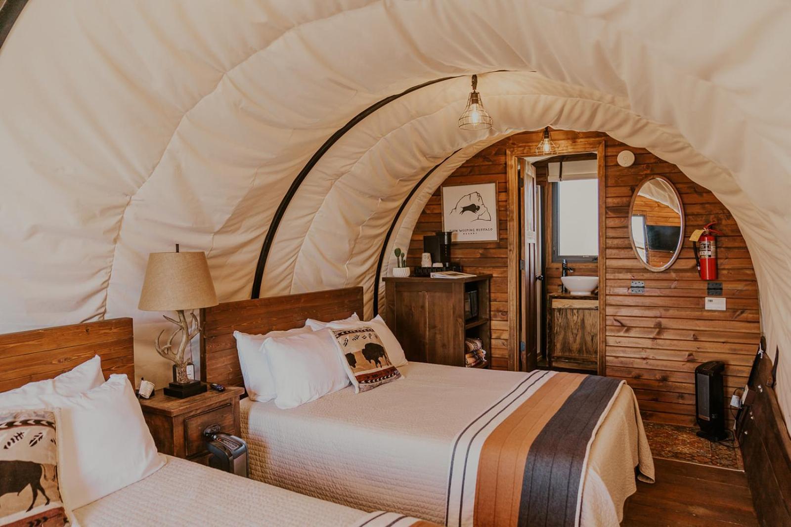 Zion White Bison Glamping & Rv Resort Virgin Eksteriør billede